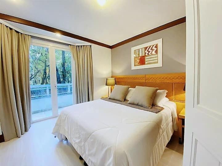 Espetacular Em Canela, Laje De Pedra - Mountain Village Apartment